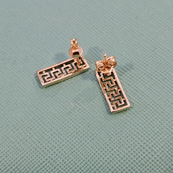Two Tone 18k Gold Greek Key Stud Earrings - Picture 7 of 13
